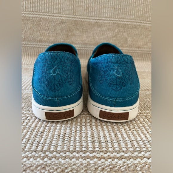 Olukai Women. Size: 7.5 Color: Teal - Picture 6 of 12